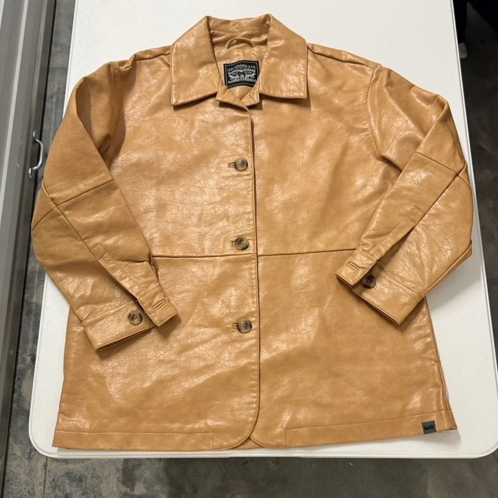 Levi's Faux Leather Trucker Jacket Womans M Tan Excellent Button Up